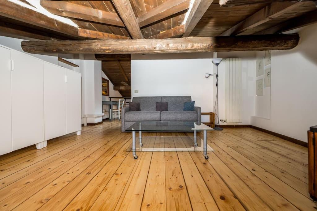 Wonderful Two Floors Apartment Milán Exterior foto